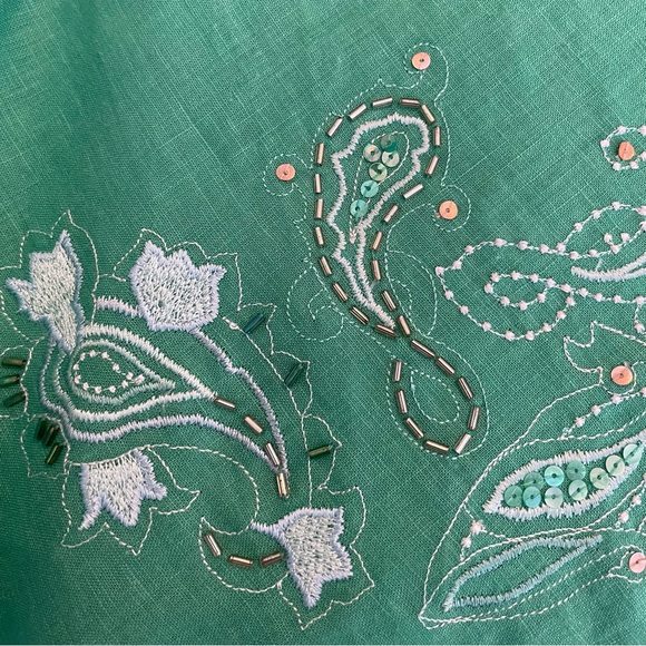 Apostrophe women’s linen blend midi A-line paisley embroidered skirt in green. - Picture 3 of 7